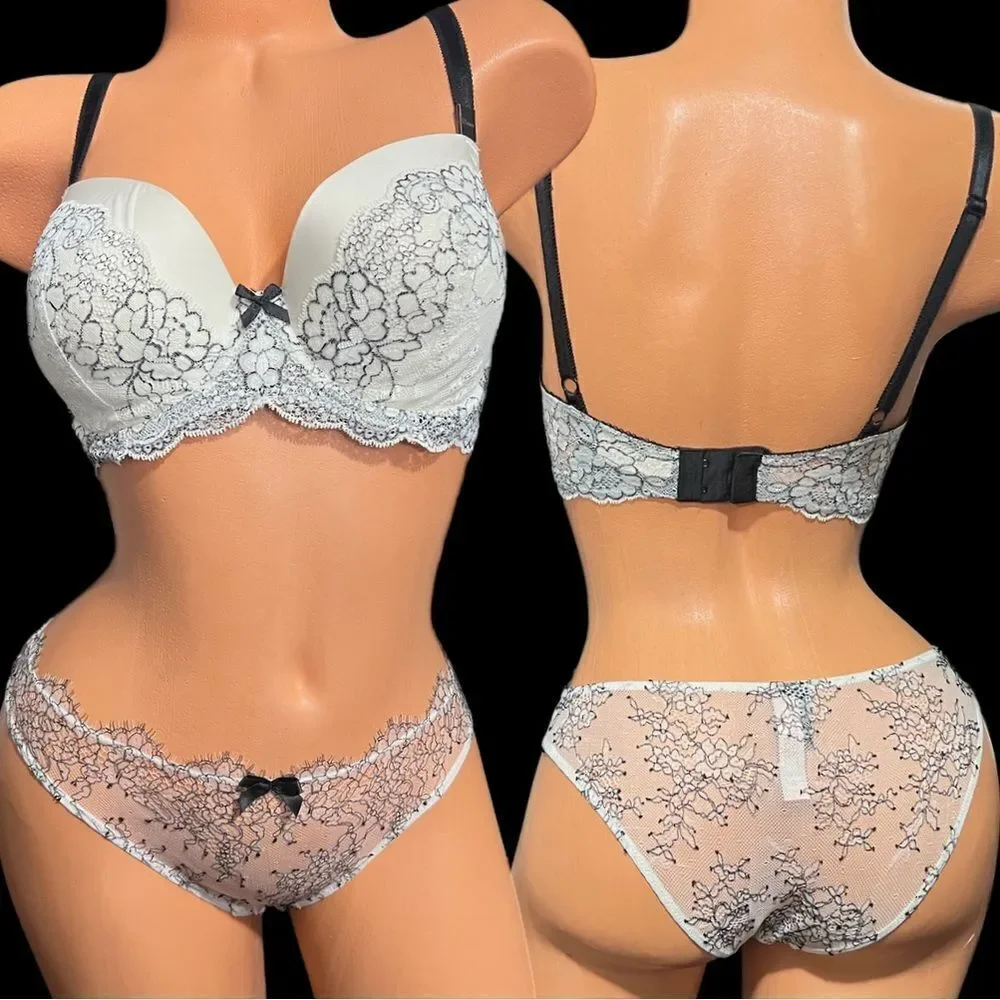 Victorias Secret set Dream Angels Lined Demi Bling Rhinestone lace bra & Panty